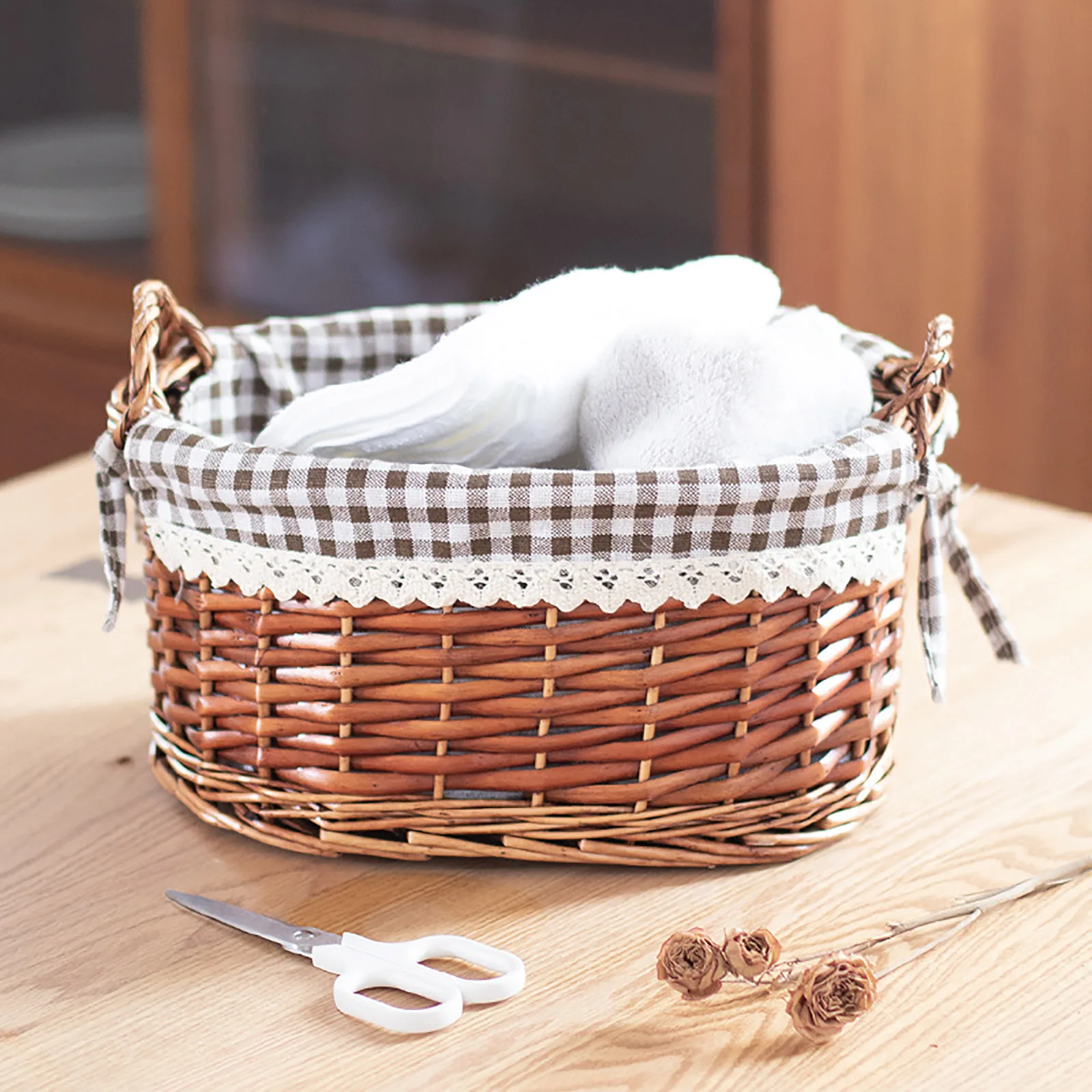 Storage Basket Rattan Woven Fabric Tabletop Coffee Table Sundries Toy Key Basket Cosmetics Storage Box Snack Basket
Storage Basket Rattan Woven Fabric Tabletop Coffee Table Sundries Toy Key Basket Cosmetics Storage Box Snack Basket