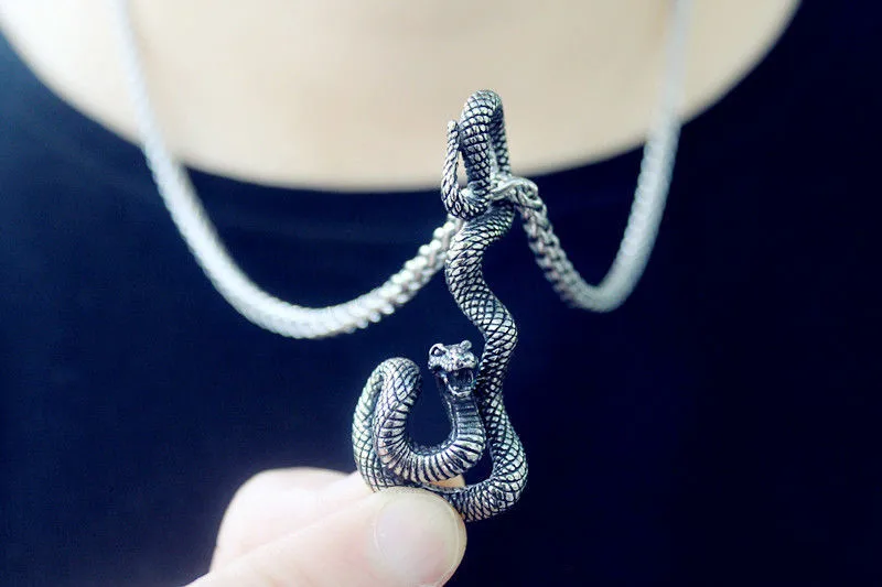 Vintage 316L Stainless Steel Snake Pendant Motorcycle Party Steampunk Cool Animal Pendant Biker Men Women Hip Hop Jewelry Gifts 
Vintage 316L Stainless Steel Snake Pendant Motorcycle Party Steampunk Cool Animal Pendant Biker Men Women Hip Hop Jewelry Gifts