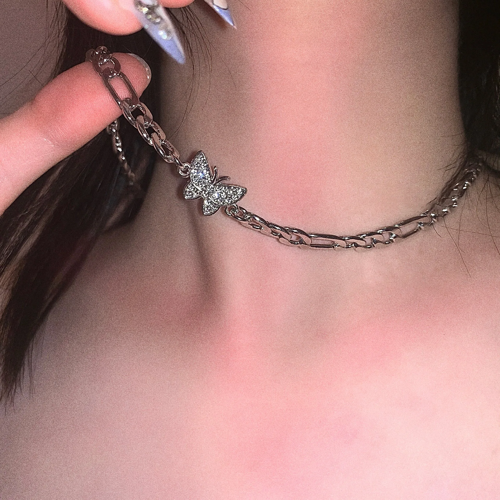 Fashion Simple Necklace Women's The Chain Full Butterfly Necklace Clavicle Chain Elegant Lady Necklace Party Beautiful Jewelry
Fashion Simple Necklace Women's The Chain Full Butterfly Necklace Clavicle Chain Elegant Lady Necklace Party Beautiful Jewelry