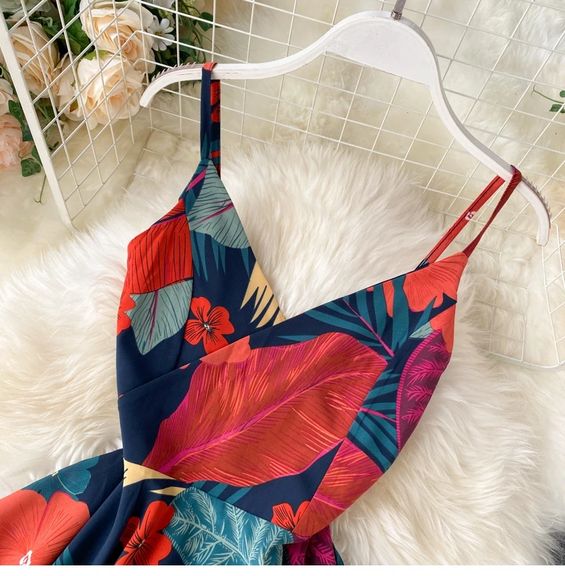 2021 New Women's Spring Summer Irregular Dress Floral Print Spaghetti Strap High Waist Sleeveless Beach Chic Dress
2021 New Women's Spring Summer Irregular Dress Floral Print Spaghetti Strap High Waist Sleeveless Beach Chic Dress
