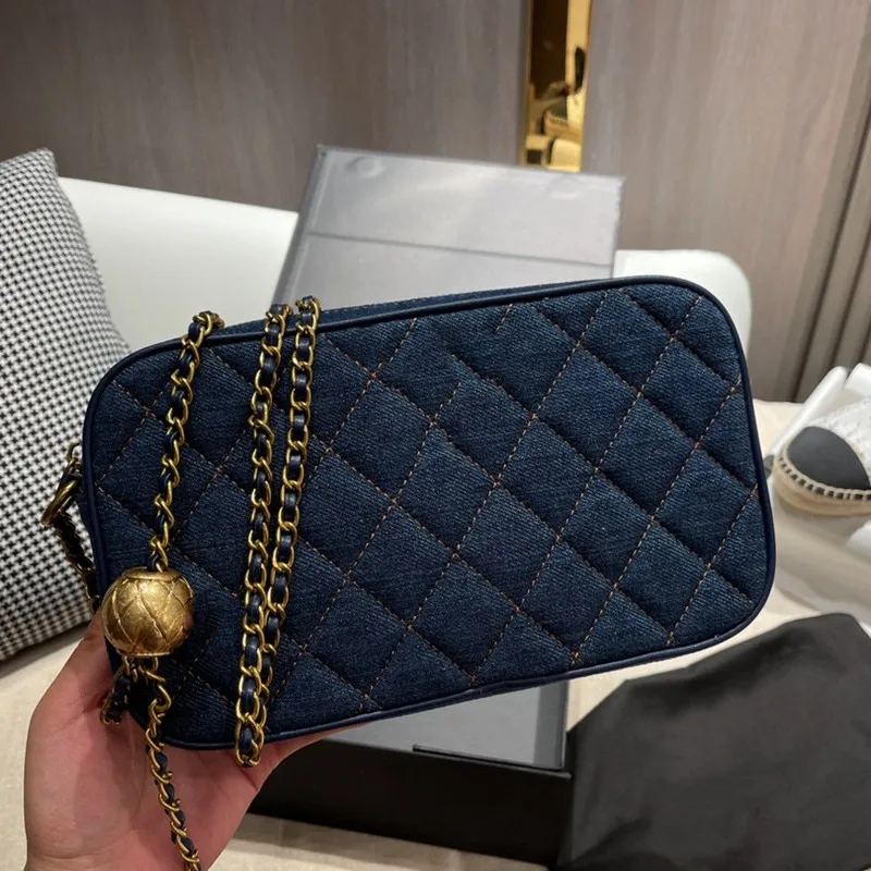 120241 2021 fashion trend ladies camera bag all-match casual women's chain shoulder bag
120241 2021 fashion trend ladies camera bag all-match casual women's chain shoulder bag