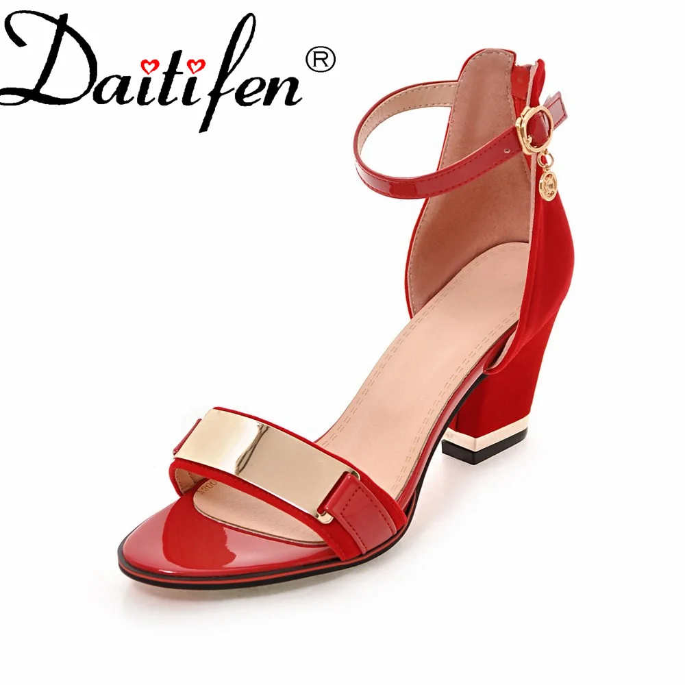Daitifen Summer Woman 7.0cm High Heels Sandals Female Block Heels Sandles Platform Pumps Lady Chunky Ankle Strap Summer sandals
Daitifen Summer Woman 7.0cm High Heels Sandals Female Block Heels Sandles Platform Pumps Lady Chunky Ankle Strap Summer sandals