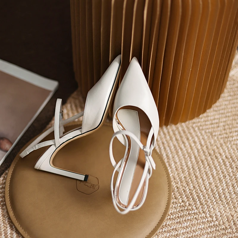 ZVQ summer New Style Woman Leisure Sandals Fashion Solid color Concise Comfortable Pointed Toe Genuine Leather office lady 
ZVQ summer New Style Woman Leisure Sandals Fashion Solid color Concise Comfortable Pointed Toe Genuine Leather office lady