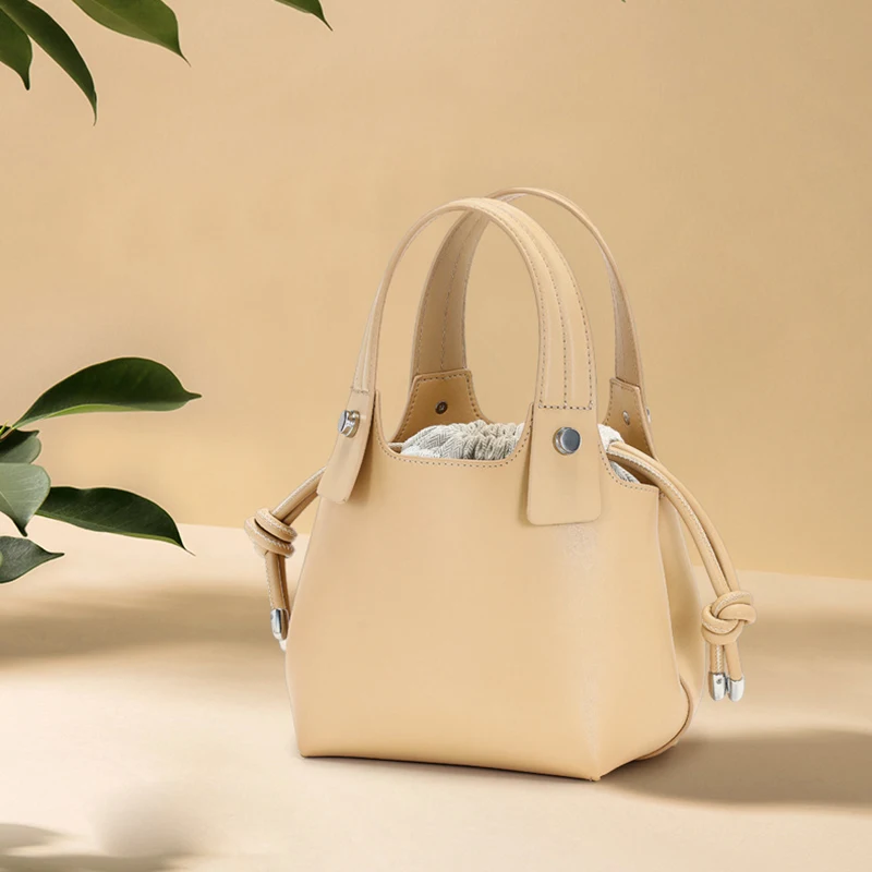 Genuine leather women handbag pure color drawstring bag simple design shoulder bag crossbody bucket bag GN-SB-jyxzst
Genuine leather women handbag pure color drawstring bag simple design shoulder bag crossbody bucket bag GN-SB-jyxzst