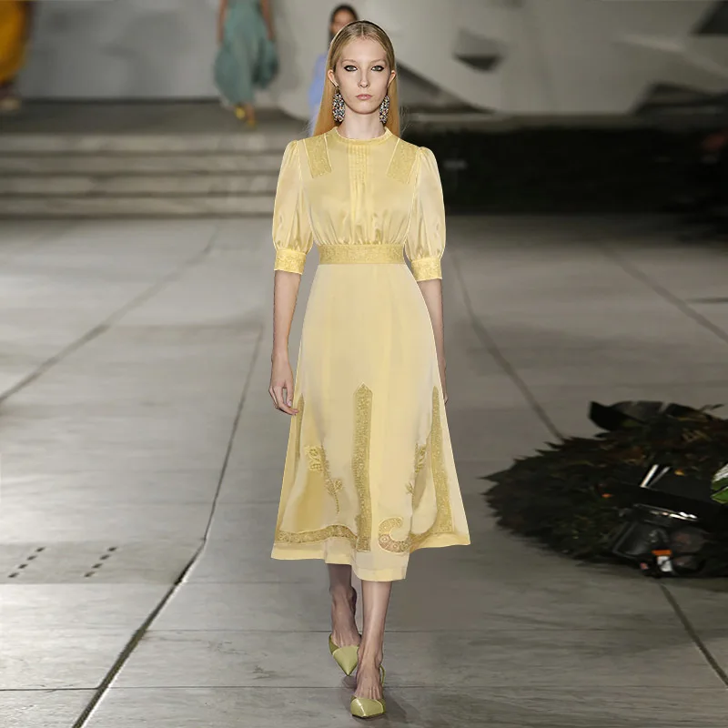 Женское модельное платье-трапеция, дизайнерское кружевное винтажное офисное платье из мягкого шелка с вырезами, весна-лето 2021
Женское модельное платье-трапеция, дизайнерское кружевное винтажное офисное платье из мягкого шелка с вырезами, весна-лето 2021