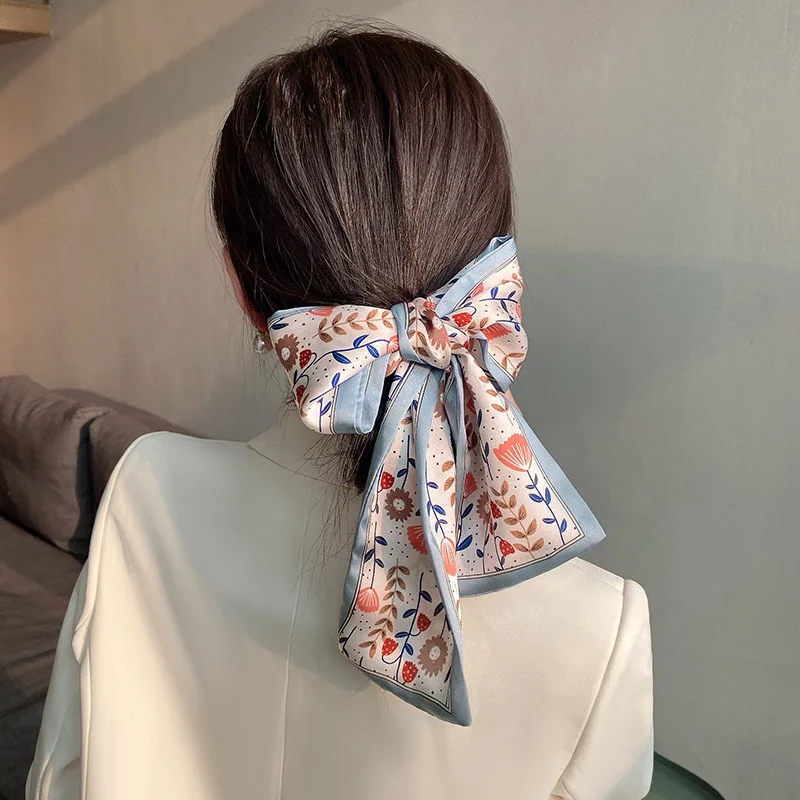 Korean Silk Hair Scarf Print Hair Band Bow Headdress Elegant Small Neck Scarf Geometric Hair Accessories Sweet Hair Scrunchie
Korean Silk Hair Scarf Print Hair Band Bow Headdress Elegant Small Neck Scarf Geometric Hair Accessories Sweet Hair Scrunchie