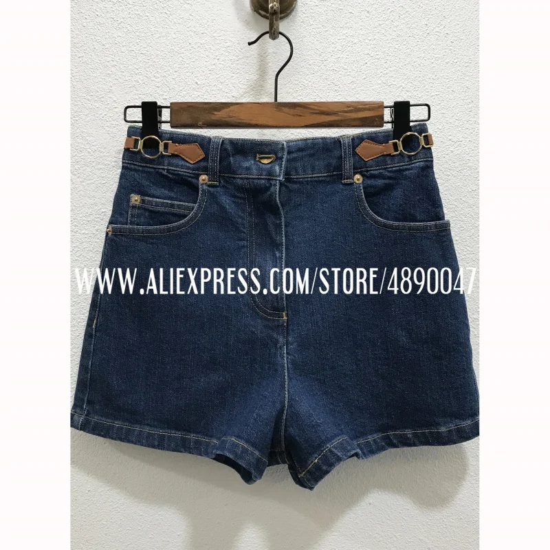 21 spring summer new metal buckle logo denim shorts women's casual high-waist shorts Pants
21 spring summer new metal buckle logo denim shorts women's casual high-waist shorts Pants