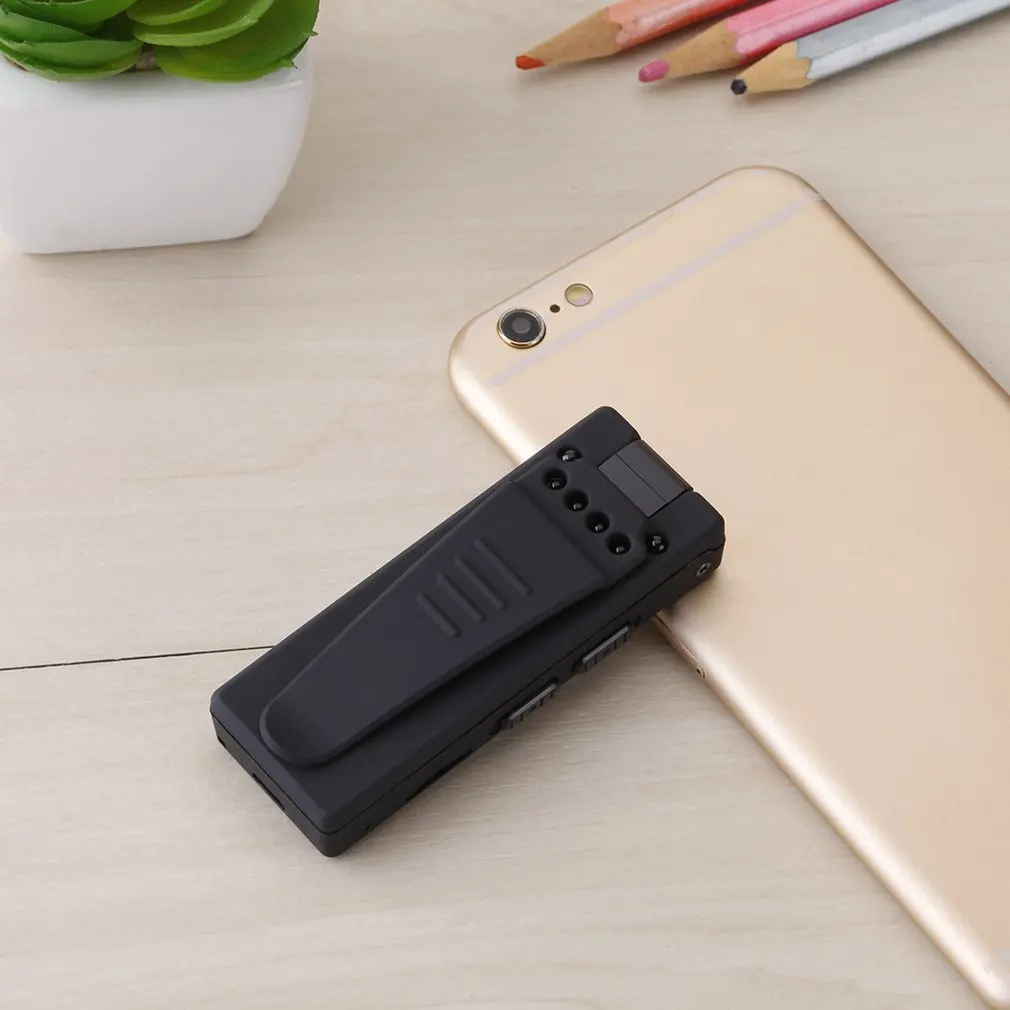 1080p High Definition Mini Back Clip Rotating Camera With 32G Secure Digital Memory Card Night Vision Camera
1080p High Definition Mini Back Clip Rotating Camera With 32G Secure Digital Memory Card Night Vision Camera