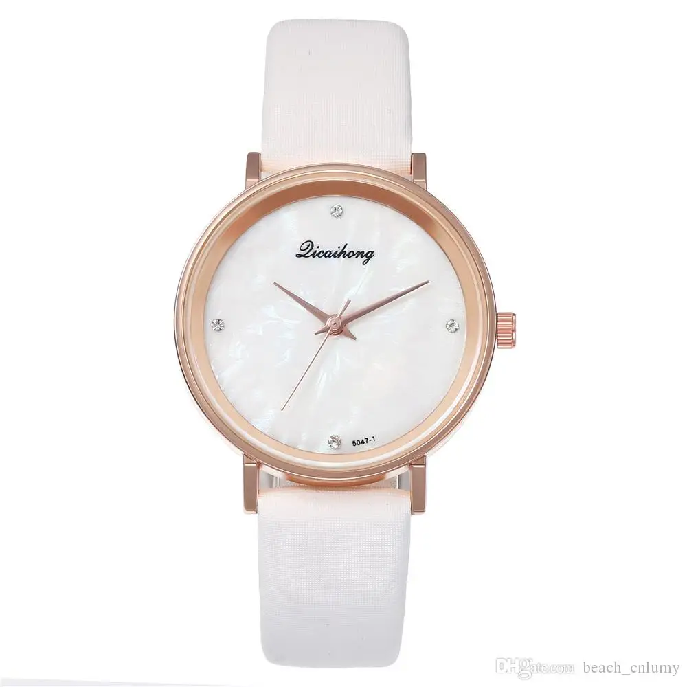 2020 New Women Fashion Watches Peacock feather PU Leather Band Watches Quartz Casual WristWatches Watch Ladies Dress Wrist Watch
2020 New Women Fashion Watches Peacock feather PU Leather Band Watches Quartz Casual WristWatches Watch Ladies Dress Wrist Watch