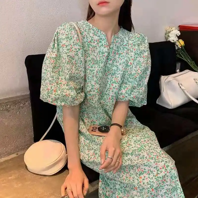 Summer Women's Floral Beach Dress Loose Ladies Robe Split Puff Sleeve Green Long Dress Female Vestidos
Summer Women's Floral Beach Dress Loose Ladies Robe Split Puff Sleeve Green Long Dress Female Vestidos