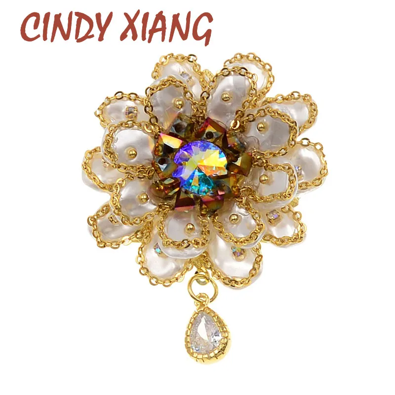 

CINDY XIANG Shell And Crystal Double Layer Flower Brooches For Women Elegant Fashion Gold Chain Brooch Pins Wedding Jewelry Gift