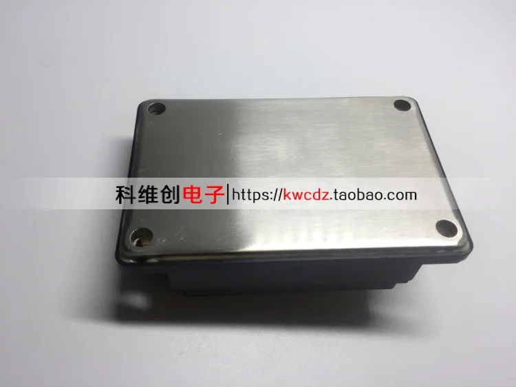 QM600HD-M QM600HD-M 1piece Original 
QM600HD-M QM600HD-M 1piece Original