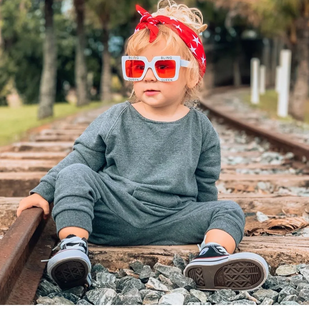 New style children's sunglasses frame personality outdoor middle child glasses sunscreen trend kids sun glasses
New style children's sunglasses frame personality outdoor middle child glasses sunscreen trend kids sun glasses