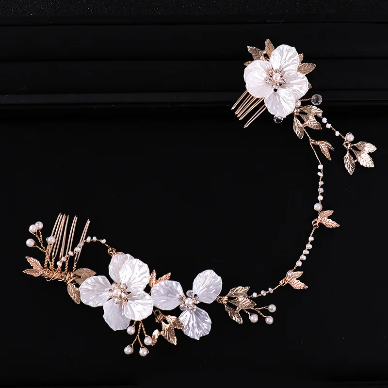 New alloy pearl diamond lotus handmade headband exquisite bridal wedding headband headdress wedding dress accessories
New alloy pearl diamond lotus handmade headband exquisite bridal wedding headband headdress wedding dress accessories