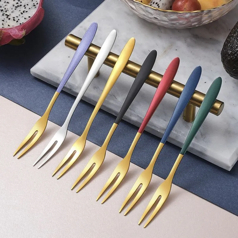 304 Stainless Steel Fruit Fork Cutlery Set Luxury Gold Cake Dessert Forks Lovely Mini Fork Used For Party Snail Fork Restaurant
304 Stainless Steel Fruit Fork Cutlery Set Luxury Gold Cake Dessert Forks Lovely Mini Fork Used For Party Snail Fork Restaurant