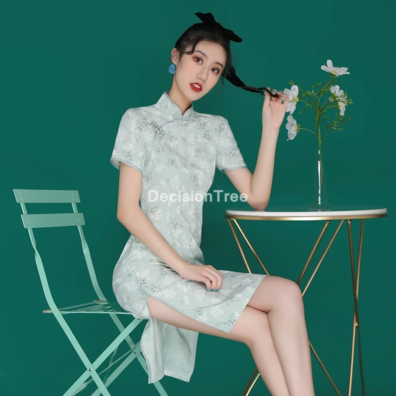 2021 китайское женское атласное платье Элегантное qipao цветочный принт винтажное платье Ципао vestidos элегантное торжественное платье вечерние ...
2021 китайское женское атласное платье Элегантное qipao цветочный принт винтажное платье Ципао vestidos элегантное торжественное платье вечерние ...