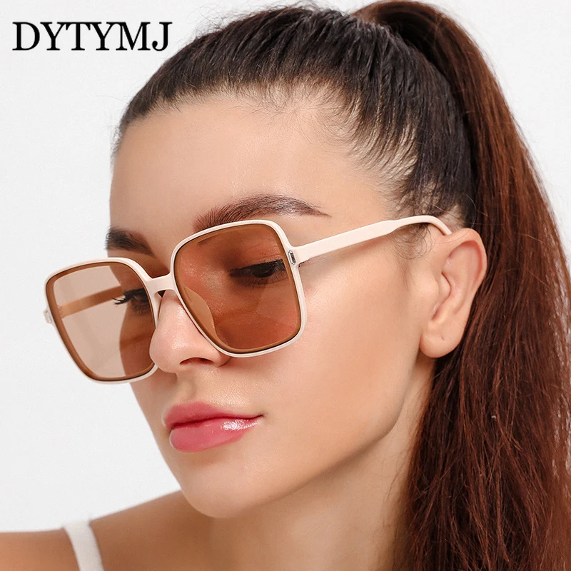 DYTYMJ Retro Square Sunglasses Women Oversized Sun Glasses for Women/Men Luxury Vintage Sunglasses Women Gradient Oculos De Sol
DYTYMJ Retro Square Sunglasses Women Oversized Sun Glasses for Women/Men Luxury Vintage Sunglasses Women Gradient Oculos De Sol