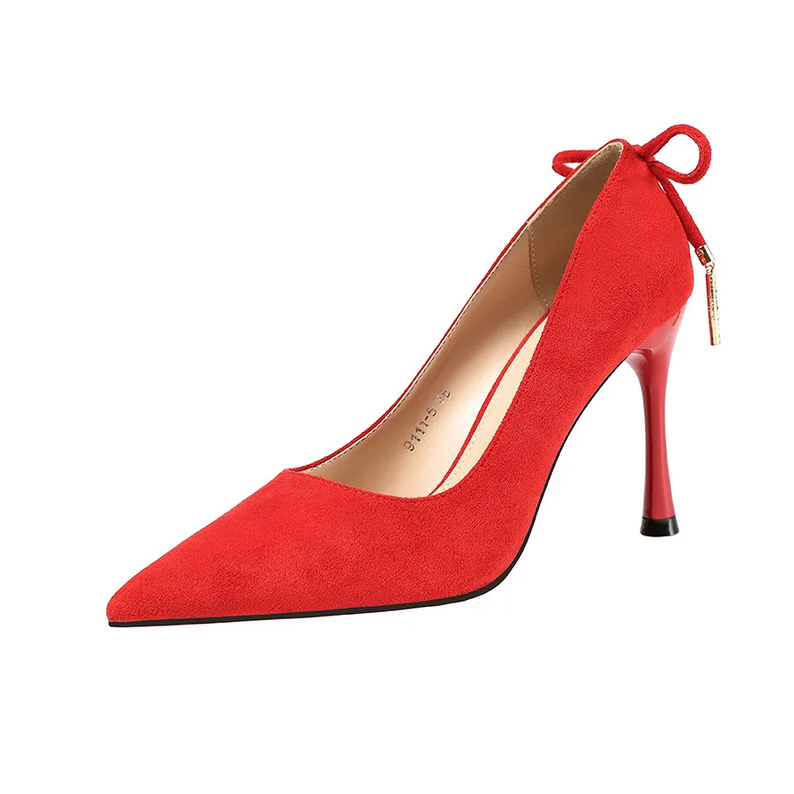 2020 Woman luxury Fetish 9.5cm High Heels Scarpins Bow Beading ShoesStiletto Wedding Party Pumps
2020 Woman luxury Fetish 9.5cm High Heels Scarpins Bow Beading ShoesStiletto Wedding Party Pumps