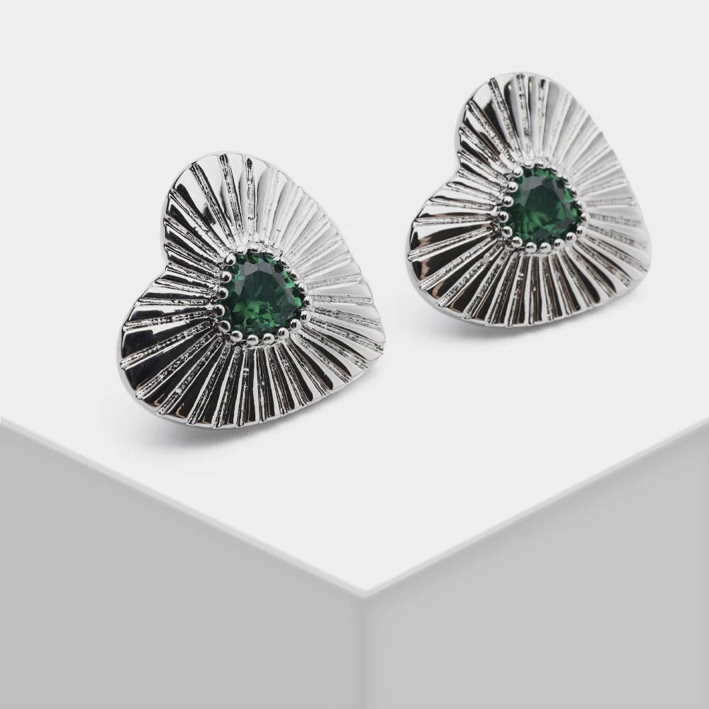 K19 Amorita Boutique Trendy European Green Zircon Geometric Heart Stud Earrings For Women Girl Dress Gift
K19 Amorita Boutique Trendy European Green Zircon Geometric Heart Stud Earrings For Women Girl Dress Gift