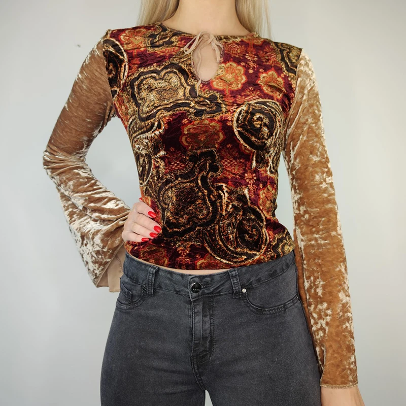 Women Casual Trumpet Sleeve T-shirt Vintage Print Tie-up Round Neck Exposed Navel Tops
Women Casual Trumpet Sleeve T-shirt Vintage Print Tie-up Round Neck Exposed Navel Tops