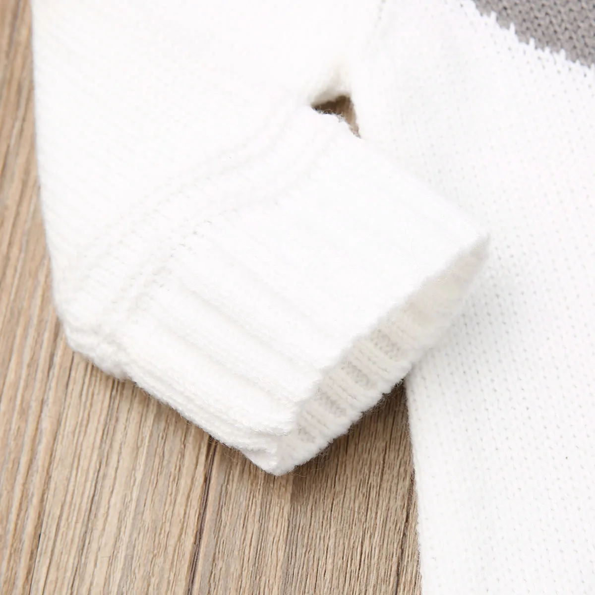 Baby Autumn Winter Clothing Newborn Baby Boy Girl Bunny Knitted Wool Romper Long Sleeve Warm Bunny Print Playsuit Outfit
Baby Autumn Winter Clothing Newborn Baby Boy Girl Bunny Knitted Wool Romper Long Sleeve Warm Bunny Print Playsuit Outfit