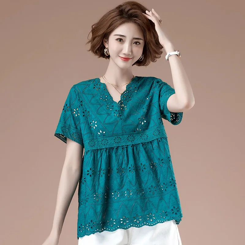 Women Summer Casual T-shirts New Arrival 2021 Vintage Style V-neck Hollow Out Lace Loose Female Tops Tees B219
Women Summer Casual T-shirts New Arrival 2021 Vintage Style V-neck Hollow Out Lace Loose Female Tops Tees B219