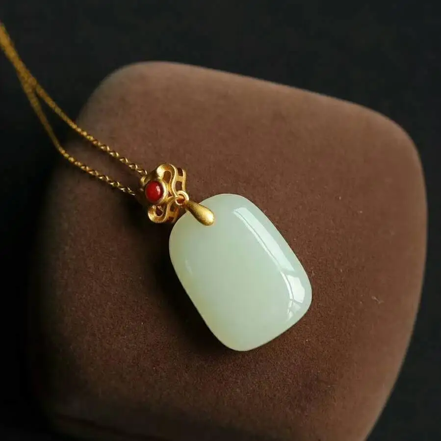 

Round Full Natural Hetian Jade Lucky Pendant Pendant S925 Silver Gilding Embellished South Red Ruyi Buckle Simple and Elegant
