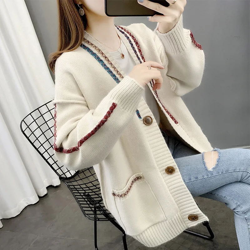 Knitted cardigan women's spring 2022 new style Korean women's sweater coat Western style early spring women's clothing
Knitted cardigan women's spring 2022 new style Korean women's sweater coat Western style early spring women's clothing
