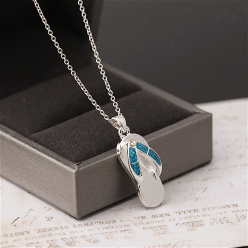 New Silver Pendant Classic Delicate Slipper Imitation Opal Necklace Pendant Temperament Female Models
New Silver Pendant Classic Delicate Slipper Imitation Opal Necklace Pendant Temperament Female Models