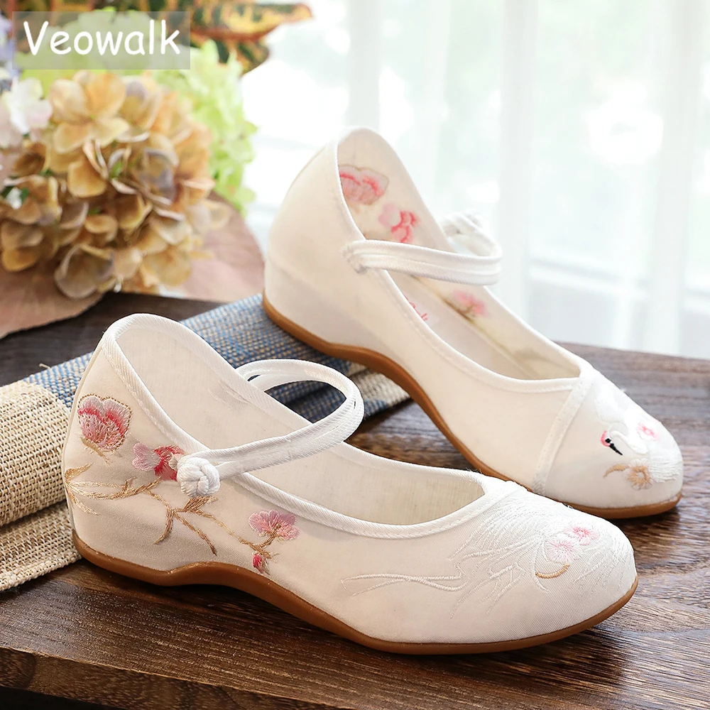 Женские хлопковые балетки Veowalk с вышивкой на плоской подошве, дамские Повседневные Туфли Мэри Джейн в стиле ретро, удобные прогулочные туфл...
Женские хлопковые балетки Veowalk с вышивкой на плоской подошве, дамские Повседневные Туфли Мэри Джейн в стиле ретро, удобные прогулочные туфл...