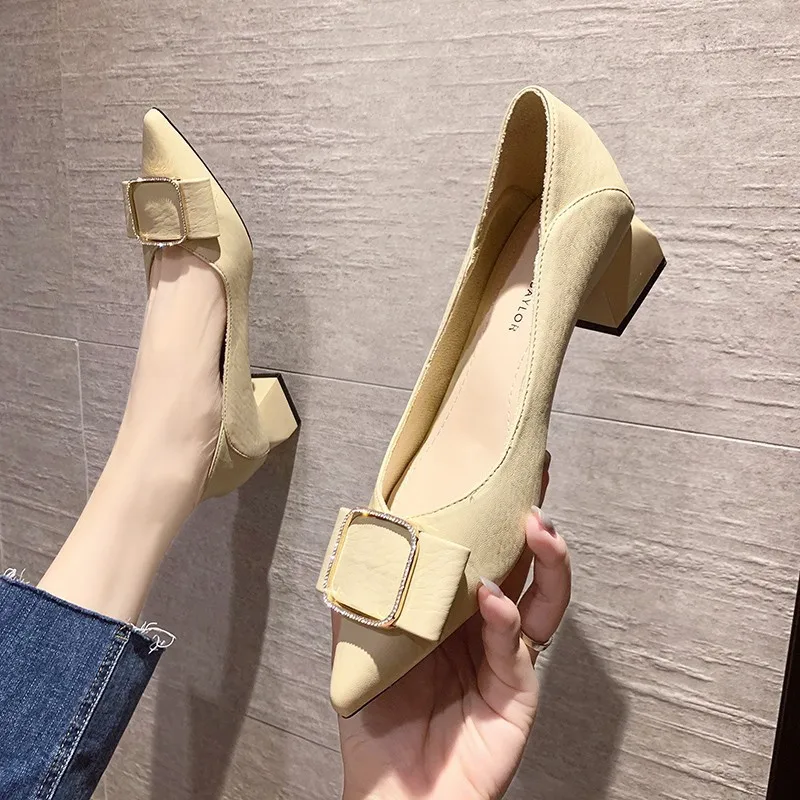 High heels women spring new style black fashion single shoes women spring and autumn models women's shoes comfortable hot sale
High heels women spring new style black fashion single shoes women spring and autumn models women's shoes comfortable hot sale