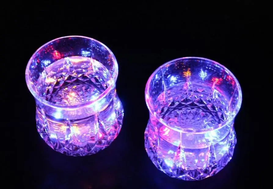 Glowing water induction drill face pineapple cup drink beer bar night field theme cheering romantic atmosphere party props gift
Glowing water induction drill face pineapple cup drink beer bar night field theme cheering romantic atmosphere party props gift