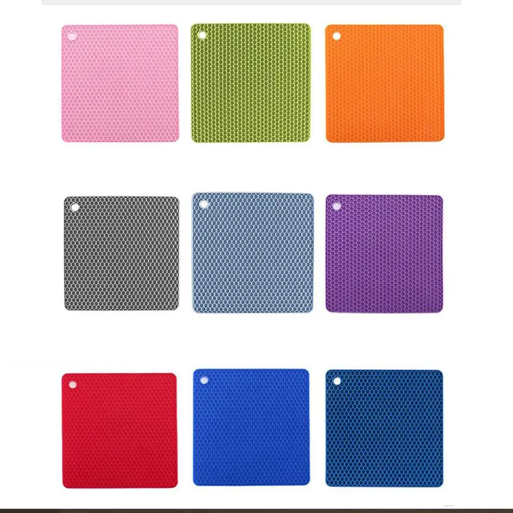 Simple 0.6cm silica gel square honeycomb MATS wholesale kitchen table MATS spot table MATS tableware
Simple 0.6cm silica gel square honeycomb MATS wholesale kitchen table MATS spot table MATS tableware