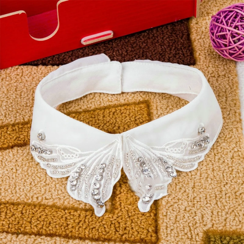 Women Hollow out Lace Fake Collar with Diamond Beads Detachable Half Shirt Shawl Wrap Blouse Collars Decorative for Female Lady
Women Hollow out Lace Fake Collar with Diamond Beads Detachable Half Shirt Shawl Wrap Blouse Collars Decorative for Female Lady