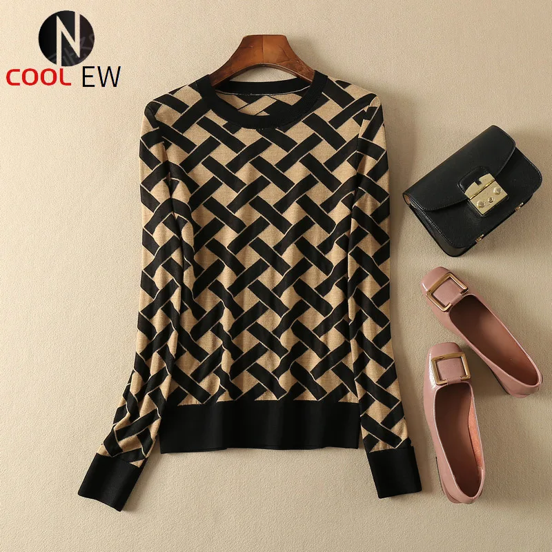 High Quality Women 2021 Newest Wool 3d Grid Knitted Sweater Pullover Top With Round Neck & Long Sleeve
High Quality Women 2021 Newest Wool 3d Grid Knitted Sweater Pullover Top With Round Neck & Long Sleeve