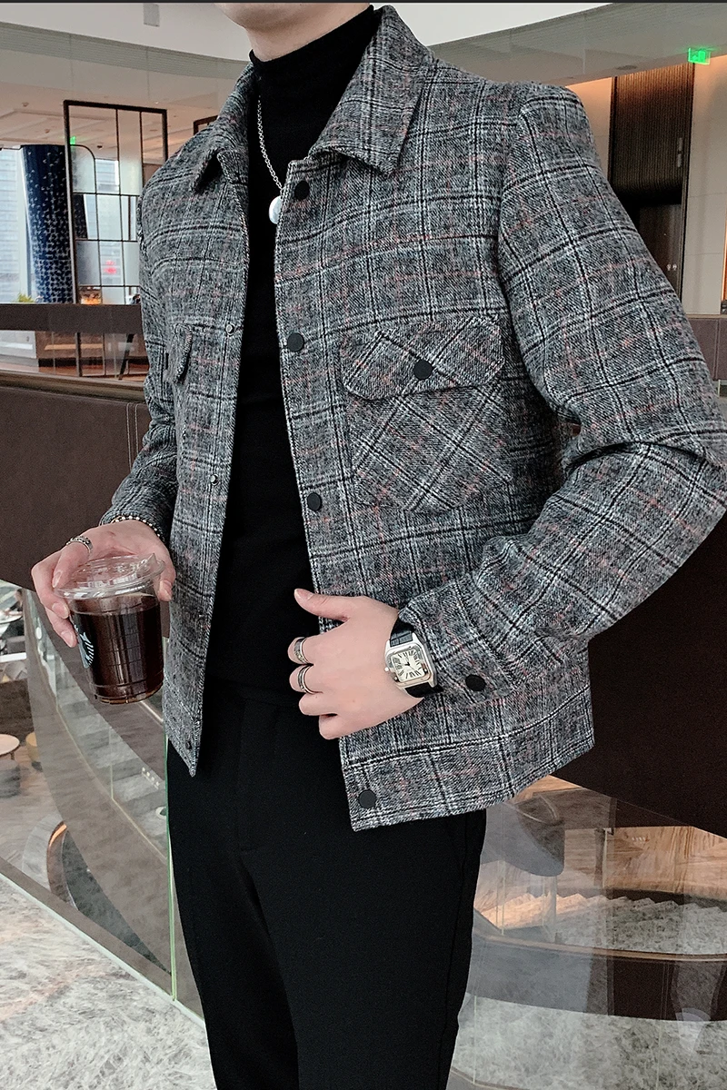 Mens Wool Winter Trench Coat Jacket Short Slim Fit Casual Coats Korean Plaid Steetwear Windbreaker Turndown Collar Outwear 2021
Mens Wool Winter Trench Coat Jacket Short Slim Fit Casual Coats Korean Plaid Steetwear Windbreaker Turndown Collar Outwear 2021