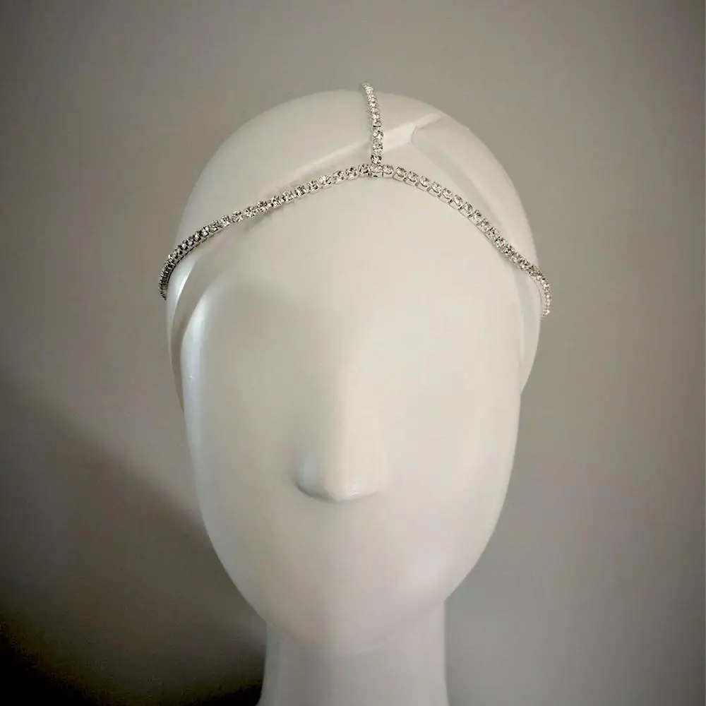 2021 Charm Rhinestone Hair Accessories Forehead Pendant Hair Band for Women Diamond Female Headdress Grand Occasion Jewelry
2021 Charm Rhinestone Hair Accessories Forehead Pendant Hair Band for Women Diamond Female Headdress Grand Occasion Jewelry