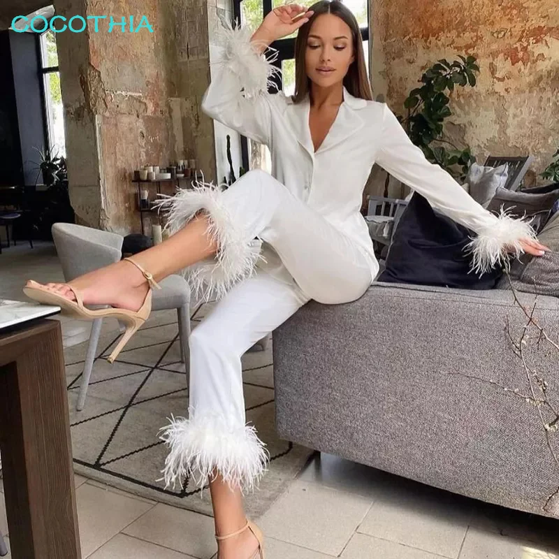 COCOTHIA Feather Turn Down Collar Single-Breasted Buttons Top Straight Pants Bodysuit Lady 2 Piece Set Street Trendsetter Winter
COCOTHIA Feather Turn Down Collar Single-Breasted Buttons Top Straight Pants Bodysuit Lady 2 Piece Set Street Trendsetter Winter