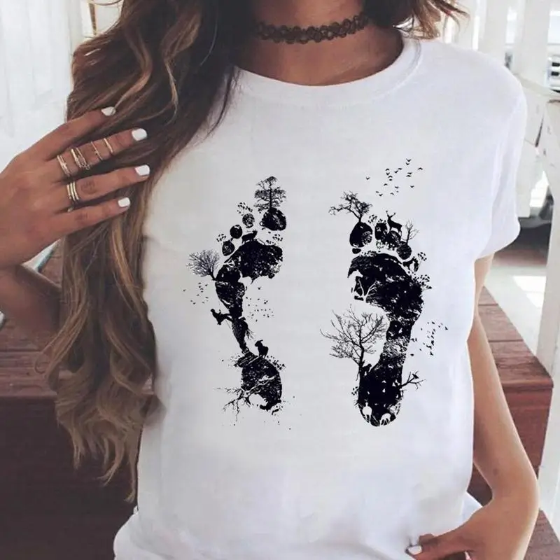 Женские футболки, новый стиль, милые, в стиле 90-х, с коротким рукавом, с мультяшным графическим принтом, женская летняя футболка, футболка
Женские футболки, новый стиль, милые, в стиле 90-х, с коротким рукавом, с мультяшным графическим принтом, женская летняя футболка, футболка