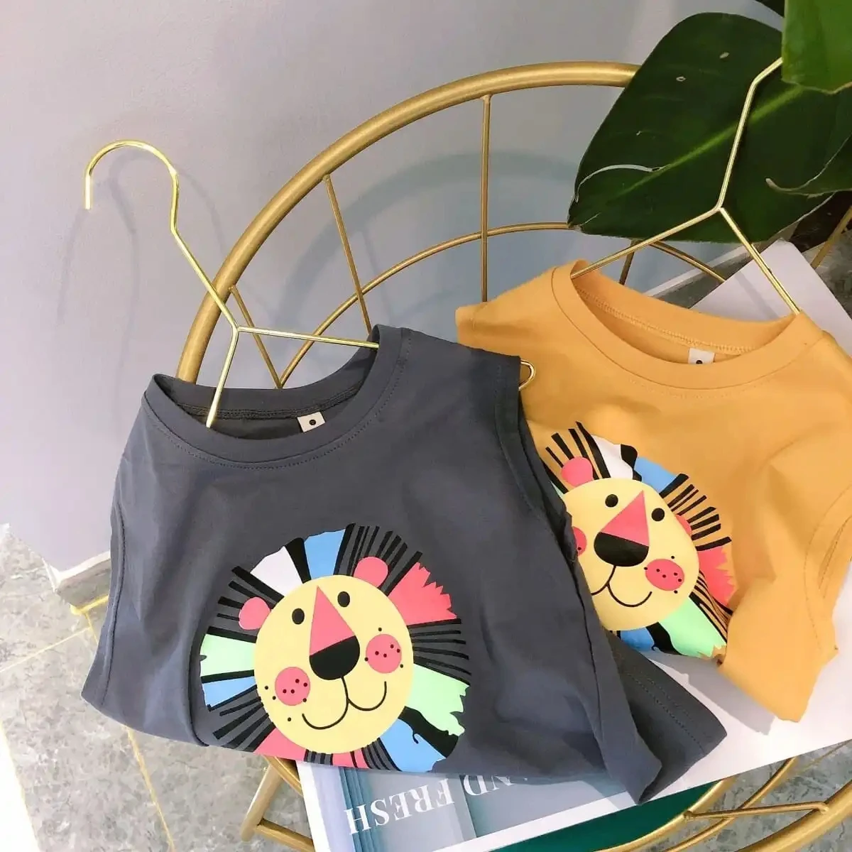 Baby Boys Vests T Shirt 2021 Summer New Korean Baby Boys Cartoon Lion Print Children's Vest Sleeveless Vest T-shirt 100% Cotton
Baby Boys Vests T Shirt 2021 Summer New Korean Baby Boys Cartoon Lion Print Children's Vest Sleeveless Vest T-shirt 100% Cotton