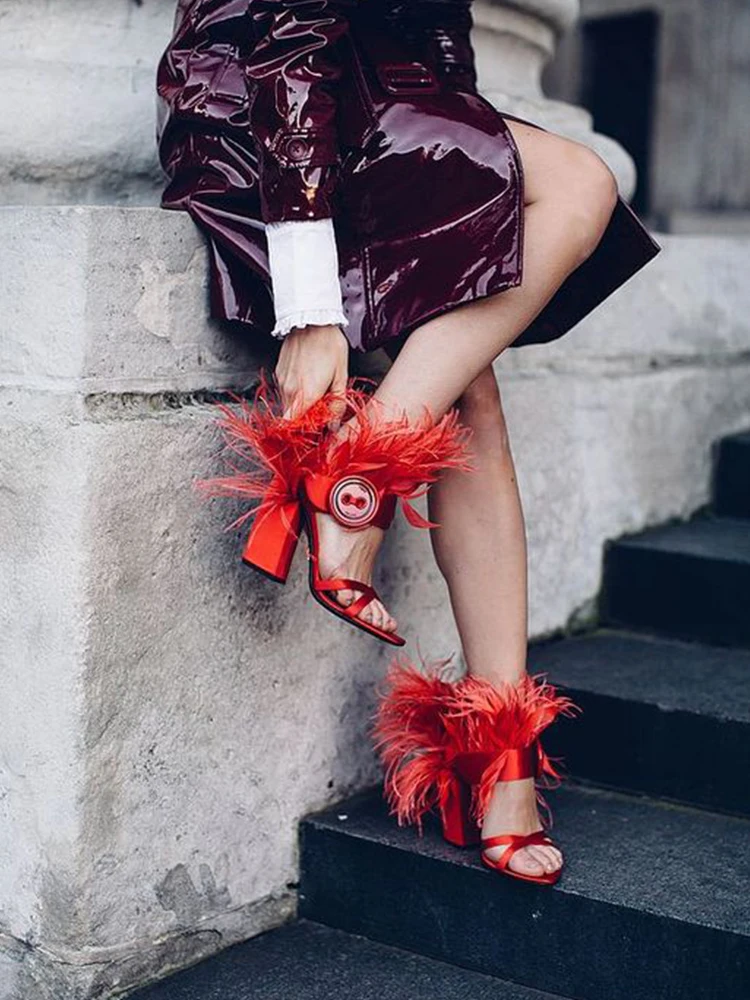 Ollymurs Shoes Women Feather Button Sandals Fashion Show Sapato Feminino Wedding Party Women Shoes Open Toe Sandals Women
Ollymurs Shoes Women Feather Button Sandals Fashion Show Sapato Feminino Wedding Party Women Shoes Open Toe Sandals Women