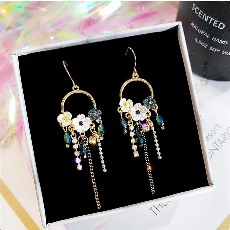 New Flower Earrings Tide Female Temperament Long Fringe Earrings Wild Fashion Pearl Earrings Earrings Jewelry Girls Gifts 
New Flower Earrings Tide Female Temperament Long Fringe Earrings Wild Fashion Pearl Earrings Earrings Jewelry Girls Gifts