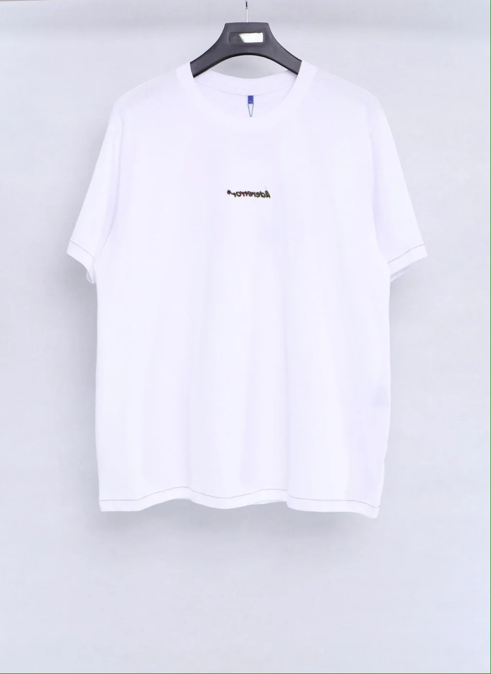 Popular logo round neck short sleeve tops for men and women with embroidered short back retro t shirt men clothing t shirt
Popular logo round neck short sleeve tops for men and women with embroidered short back retro t shirt men clothing t shirt