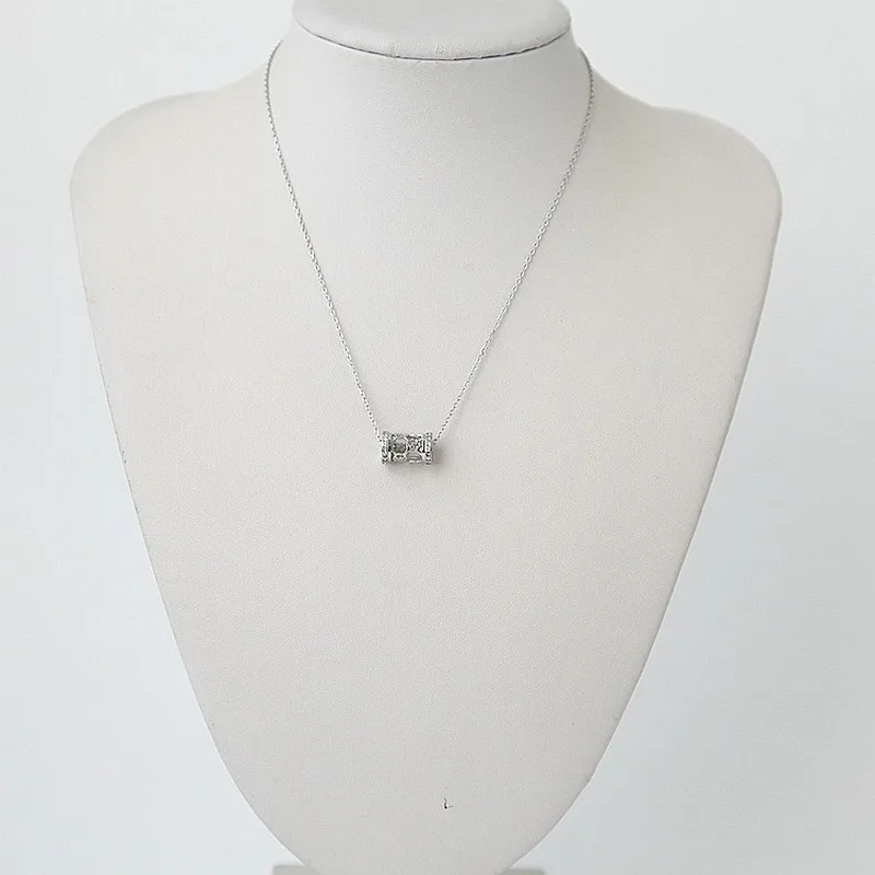 European and American Fashion Parts Necklace Beads Short Necklace Clavicle Chain
European and American Fashion Parts Necklace Beads Short Necklace Clavicle Chain