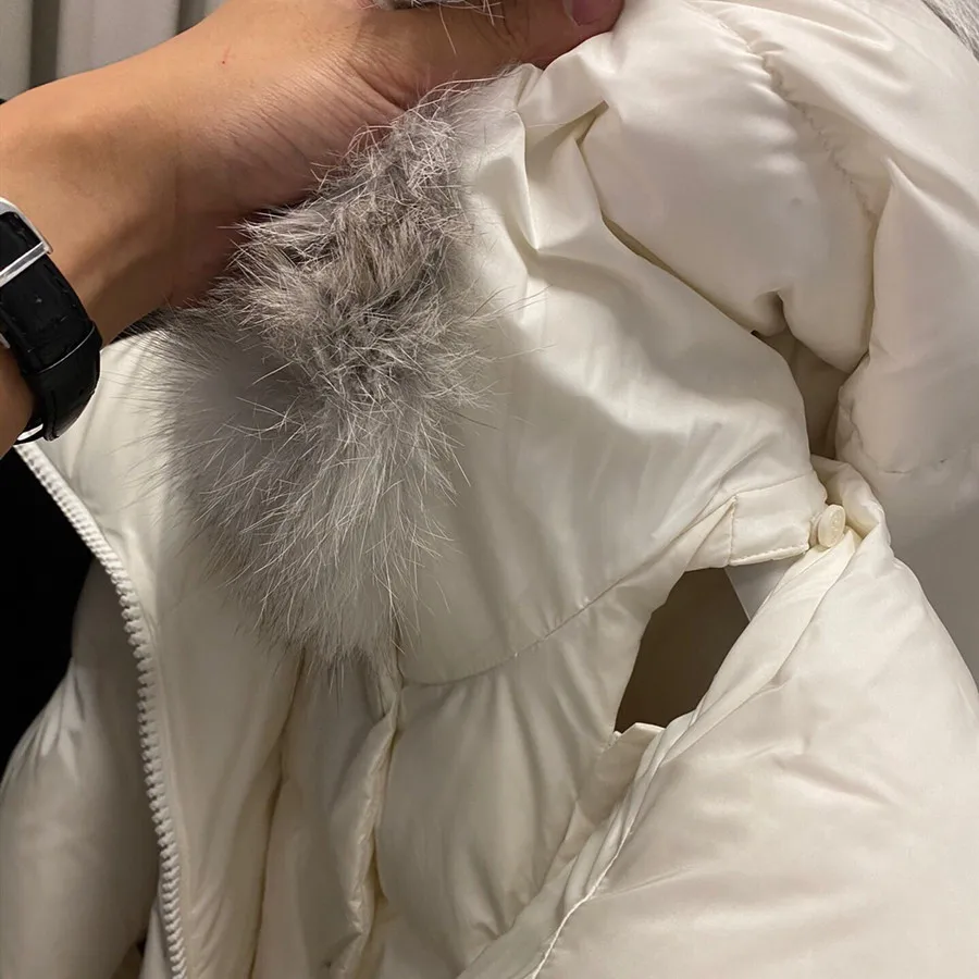 High End Down Jacket For Women 2021 Winter Natural Fox Feather Collar White Medium Length Duck Down Women's Coat Thick Hooded
High End Down Jacket For Women 2021 Winter Natural Fox Feather Collar White Medium Length Duck Down Women's Coat Thick Hooded