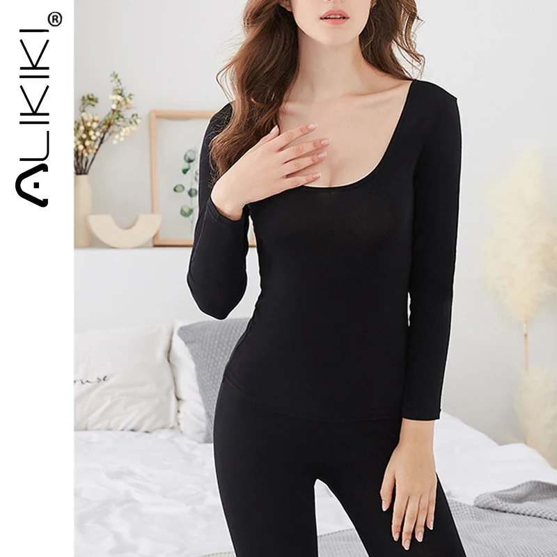 Winter Thermal Underwear Set For Women Sexy Warm Long Johns Seamless Thermos Clothing Women Pajamas Top And Pants Home Suit
Winter Thermal Underwear Set For Women Sexy Warm Long Johns Seamless Thermos Clothing Women Pajamas Top And Pants Home Suit