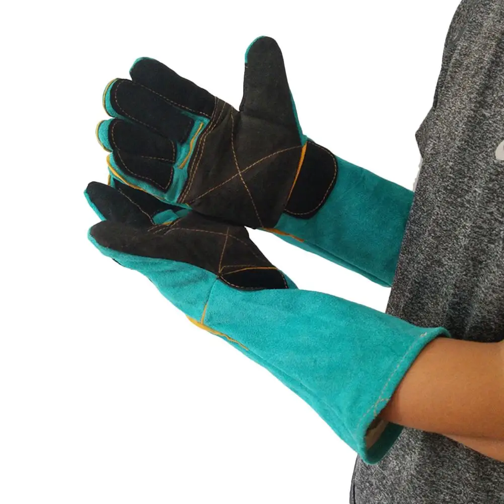 Pet Gloves Bite-resistant Gloves Two-layer Leather Support Pad Dog Cat Cutting-proof Anti-thorn Pet Gloves Pet Handling Gloves
Pet Gloves Bite-resistant Gloves Two-layer Leather Support Pad Dog Cat Cutting-proof Anti-thorn Pet Gloves Pet Handling Gloves