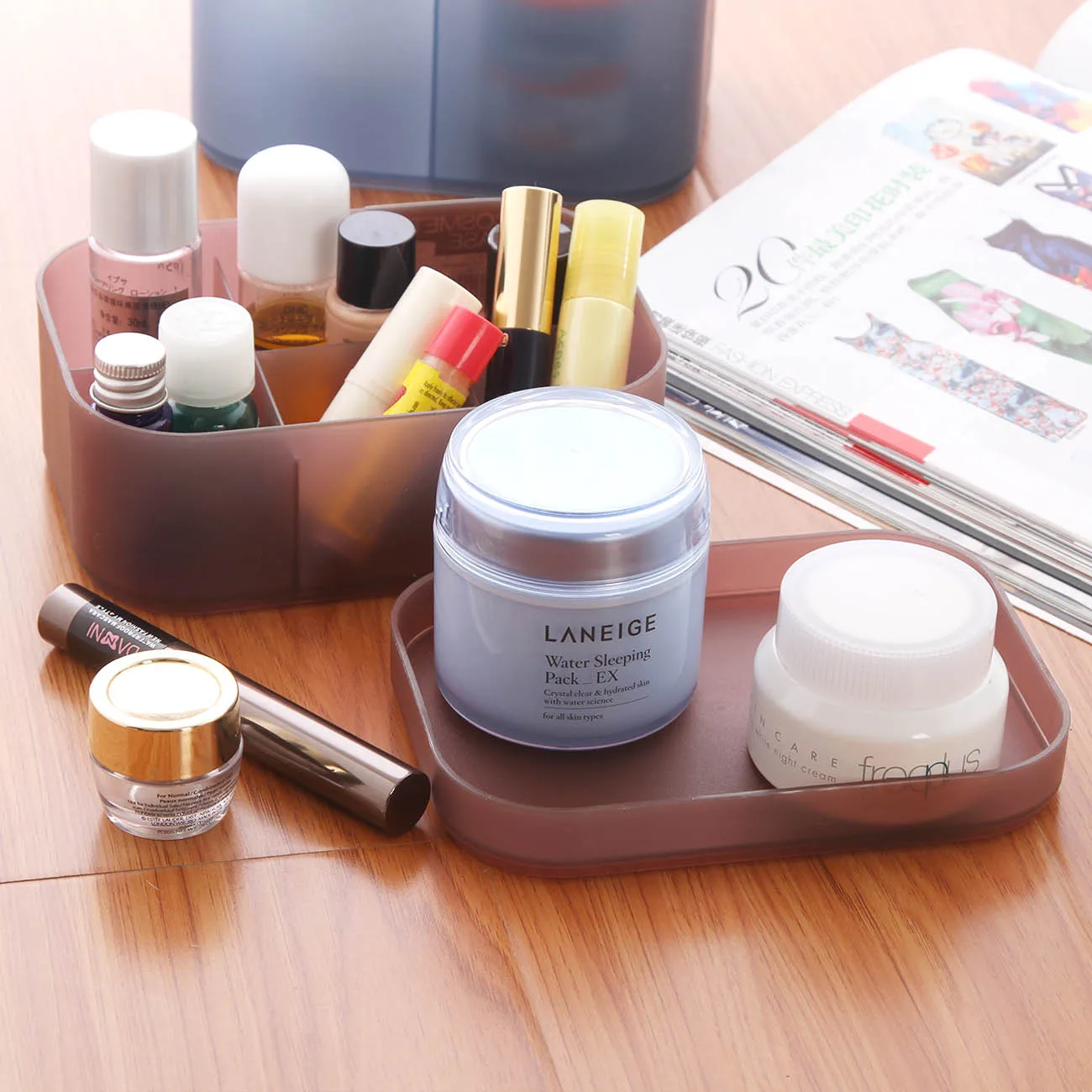 Transparent Cosmetics Sundries Beauty Storage Box Makeup Jewelry Organizer Plastic Home Desktop Fruit Snack Storage Organization
Transparent Cosmetics Sundries Beauty Storage Box Makeup Jewelry Organizer Plastic Home Desktop Fruit Snack Storage Organization