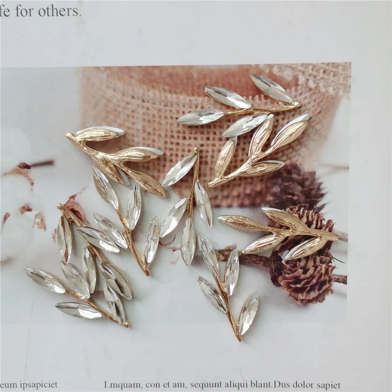 Julie Wang, 4 шт., цинковый сплав, искусственные Акриловые стразы, украшение для телефона, аксессуар 
Julie Wang, 4 шт., цинковый сплав, искусственные Акриловые стразы, украшение для телефона, аксессуар