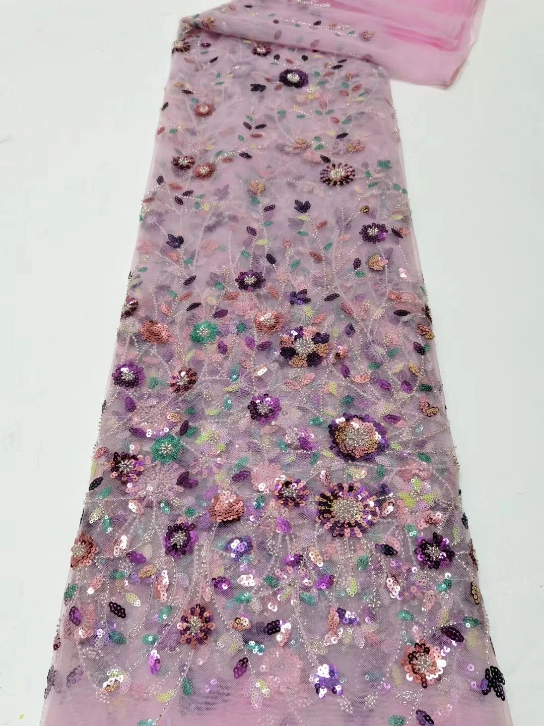 Latest African Lace 2021 High Quality Nigerian Sequins Lace Fabric Embroidery Tulle Beads French Lace Fabric for Party LDP20142A
Latest African Lace 2021 High Quality Nigerian Sequins Lace Fabric Embroidery Tulle Beads French Lace Fabric for Party LDP20142A